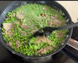 Foto del paso 3 de la receta: Guisantes con butifarra de perol