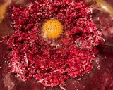 A picture of step 2 of Salad with Beetroot Patties.