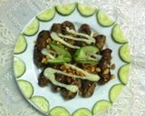 A picture of step 5 of Grilled Beef Wrapped in Betel Leaves (Bò nướng lá lốt).