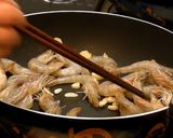 雙菇蝦煲（豆油伯純釀醬油食譜）的食譜步驟6照片