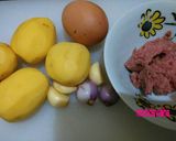 Foto langkah ke 1 dari resep Perkedel Kentang Kornet Simple.