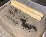 Une image de l'étape 7 de « Chaperos » petits feuilletés au jambon blanc, basilic, gorgonzola et pavot bleu.