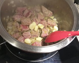 Foto del paso 1 de la receta: Ternera al ajo en salsa
