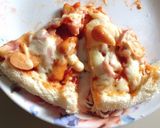รูปขั้นตอนการทำที่ 4 ของ Homemade pizza ขนมปัง ไมโครเวฟ