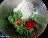A picture of step 1 of Matar kabab.