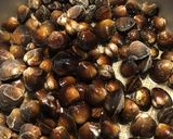 A picture of step 1 of Super Delicious! Shijimi Clam Miso Soup.