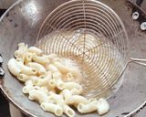 A picture of step 5 of Kurkure crispy 💞😋😋Macaroni pasta.