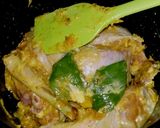 Foto langkah ke 3 dari resep Ayam ungkep tanpa air.