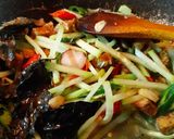 Foto langkah ke 5 dari resep Oseng Labu Siam, Tempe dan Udang.