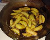 Foto langkah ke 4 dari resep Potato Wedges.