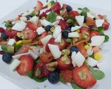 Foto del paso 1 de la receta Ensalada de frutos rojos con queso