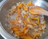 Foto del paso 4 de la receta: Langostinos al curry con orejones