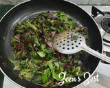 A picture of step 2 of Red and Green Amaranthus Bhaji.