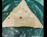 A picture of step 11 of Veg Mughlai Paratha with lacha pyaz and Dahi.