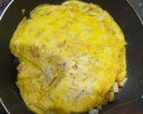 Foto langkah ke 3 dari resep Telur Lipat Korea (Pakai Pinggiran Roti).