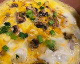 Hình bước làm 1 của món Trứng chiên nấm, rau spinach