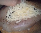 Baconbe tekert aszalt szilvás csirkemell recept fázis 3 fotója