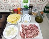 Foto del paso 1 de la receta: Espinazo con patatas al horno