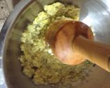 Foto del paso 2 de la receta: Bolón de plátanos verdes