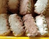 Foto langkah ke 6 dari resep Coconut biscuits.