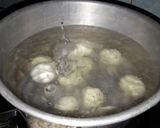 Foto langkah ke 8 dari resep Cilok isi Sosis 🍡.
