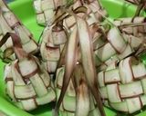 Foto langkah ke 1 dari resep Ketupat mudah dimasak.