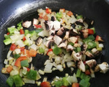 Foto del paso 4 de la receta: Ensalada templada de alubias blancas, espinacas y naranja
