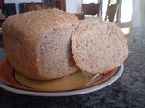 Pan integral con semillas hecho en panificadora