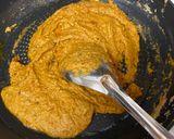 खान्देशी झणझणीत डुबकवडे भाजी (dubukvade bhaji recipe in marathi) रेसिपी स्टेप 1 फोटो 