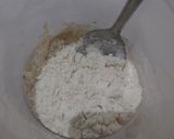 Foto langkah ke 3 dari resep Sweet Stiff Starter.