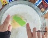 Foto langkah ke 2 dari resep Kue Lapis Ombre.