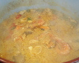 Foto del paso 13 de la receta: Guiso de pescado y marisco con fideos finos