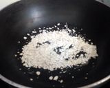 A picture of step 1 of Oats and orange rabri.