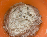 Foto del paso 2 de la receta: Pan integral con masa madre