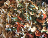 Foto del paso 4 de la receta: Noodles de arroz con verdura y pollo