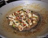 Foto langkah ke 3 dari resep Cumi Goreng Mentega.