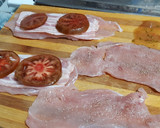 Foto del paso 3 de la receta: Filetes de pechuga de pavo rellenos de bacon y tomate en Airfryer