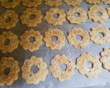 Ünnepi aprósütemény recept fázis 2 fotója