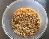 Une image de l'étape 1 de Sauce miel,cacahuètes,basilic pourpre et oignon nouveau.