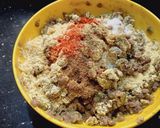 A picture of step 2 of Akkha masoor ridge gourd pancake.
