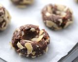 Foto langkah ke 6 dari resep Almond Thumbprint Cookies (Gluten Free).
