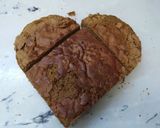 A picture of step 2 of Blood red heart shape cake.