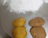 A picture of step 3 of Tikha --- Meetha thepla (spicy --- sweet roti).
