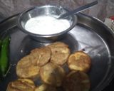 कुट्टू की आलू की पकौड़ी (kuttu ki aloo ki pakodi recipe in Hindi) रेसिपी चरण 2 फोटो