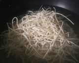 वेज हक्का नूडल्स(Veg hakka noodles recipe in hindi) रेसिपी चरण 1 फोटो