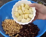 A picture of step 4 of Instant Crispy Chaat.