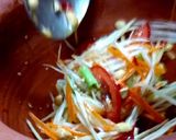 รูปขั้นตอนการทำที่ 5 ของ ส้มตำไทย