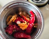 A picture of step 2 of Jain Szechwan pepper chutney.