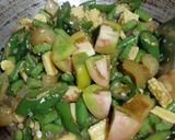 Foto langkah ke 3 dari resep Kikil Buncis Tumis Cabe Ijo.
