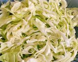 Hình bước làm 1 của món Bắp Cải Xào